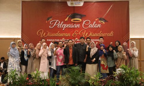 Mewah dan Meriah, FKIP Uniku Lepas Calon Wisudawan
