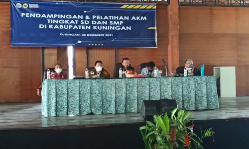 Pengabdian Kepada Masyarakat, FKIP Gelar Pendampingan dan Pelatihan AKM Tingkat SD dan SMP di Kabupaten Kuningan